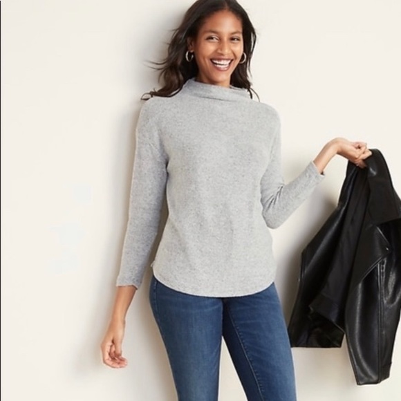 Old Navy grey mock neck sweater - Picture 5 of 5